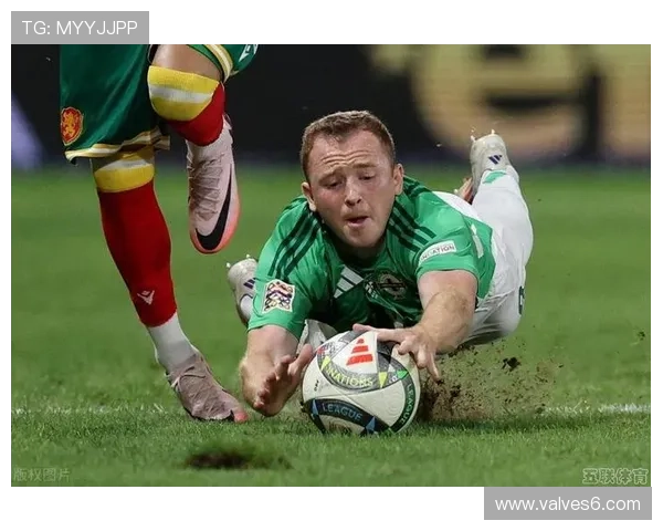 足球明星近期表现稳健，赛场大秀关键技能引关注