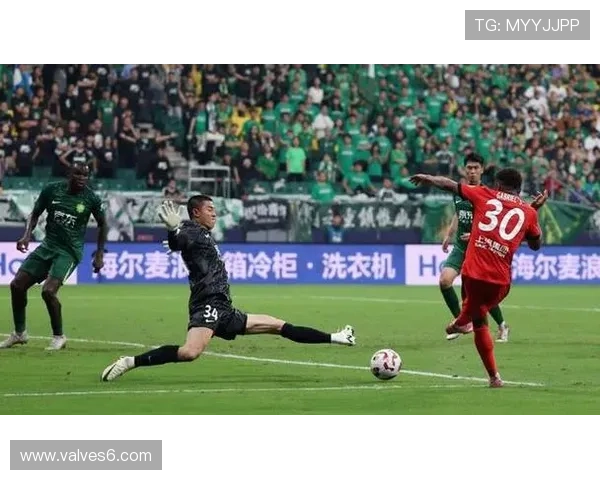 国安中场失控隐忧显现:控球数据尚可,比赛节奏却已紊乱 国安中场失控隐忧显现:控球数据尚可,比赛节奏却已紊乱